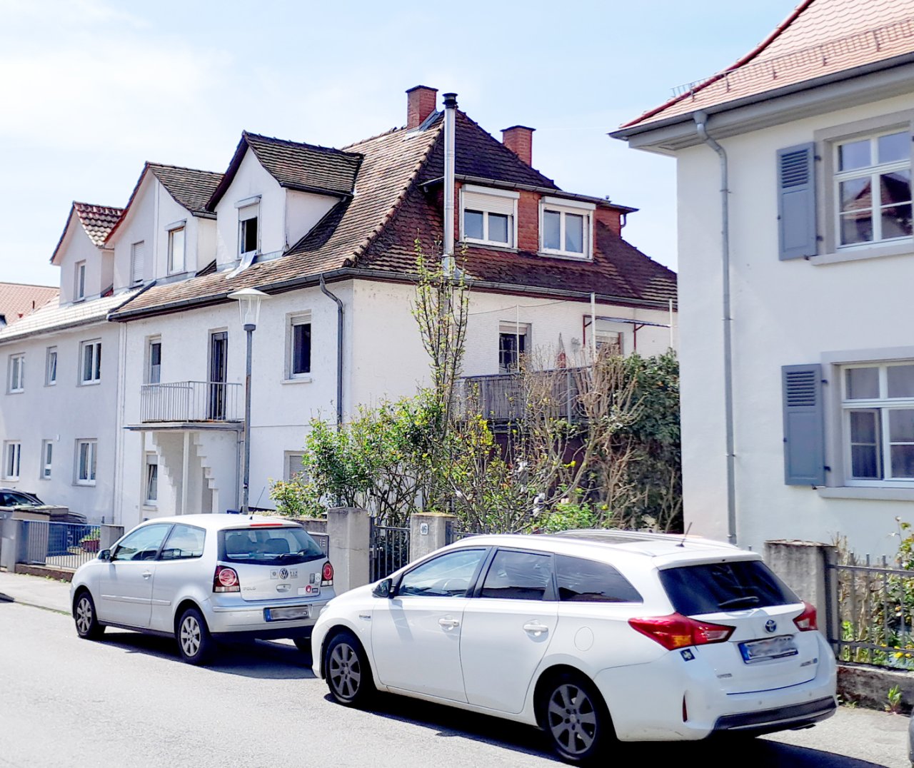 Haus mit 6 kleinen Wohnungen
