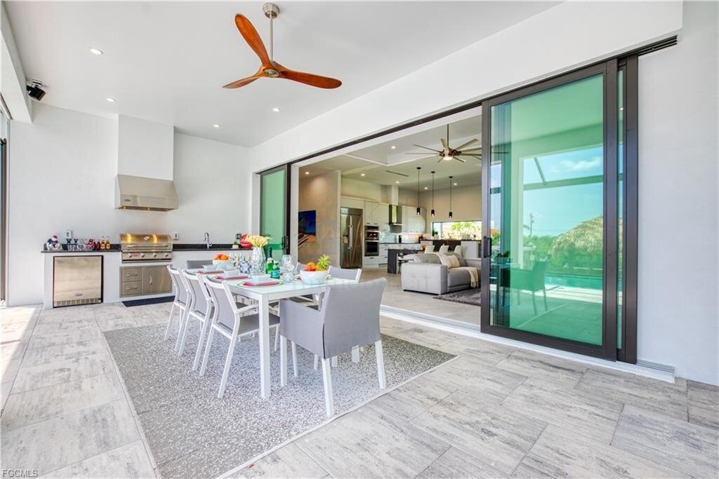 Traumhafte Waterfront-Villa in Cape Coral - Neubau mit Bootsanlage, Salzwasserpool & Luxusausstattung