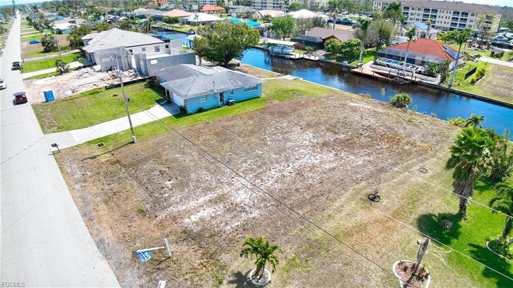 Cape Coral: Traumgrundstück mit Direktzugang - Ohne Brücken ins offene Meer! 