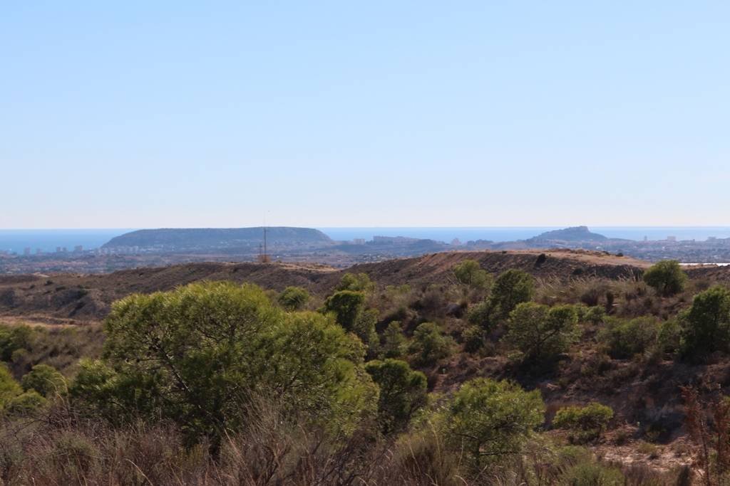Traumhaftes Grundstück mit Meer- und Küstenblick