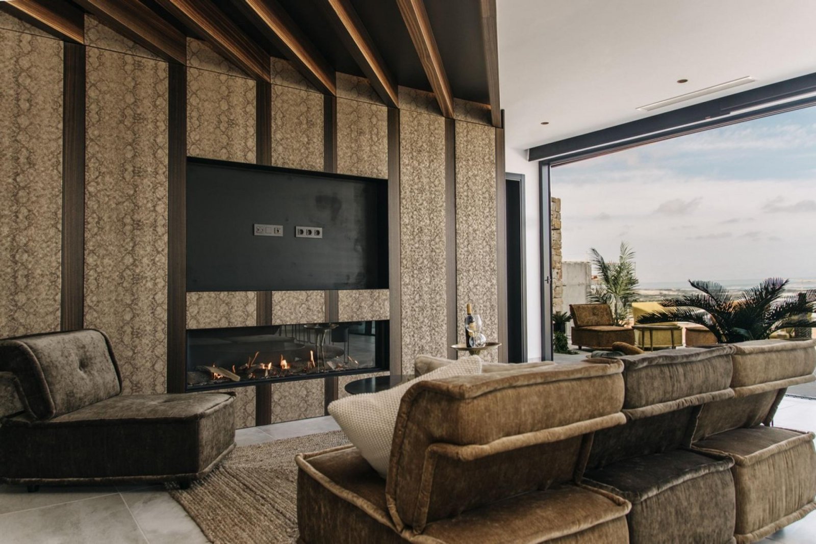 Exklusive Villa mit Infinity-Pool &amp; Meerblick