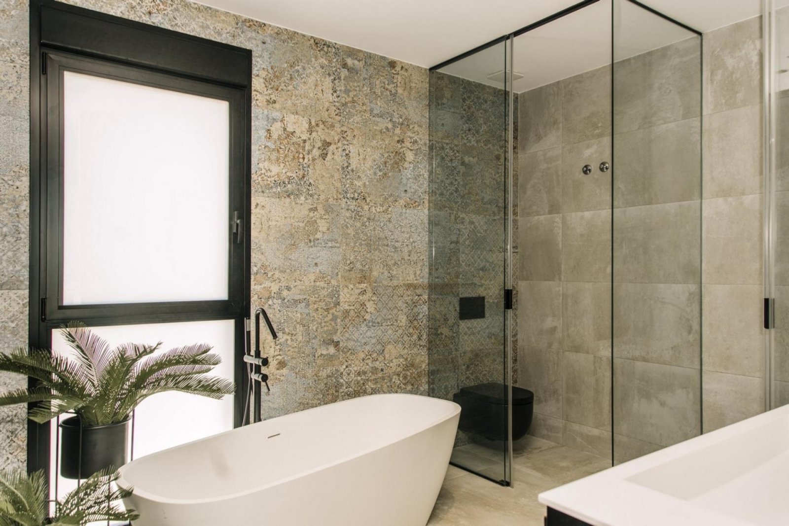 Exklusive Villa mit Infinity-Pool &amp; Meerblick