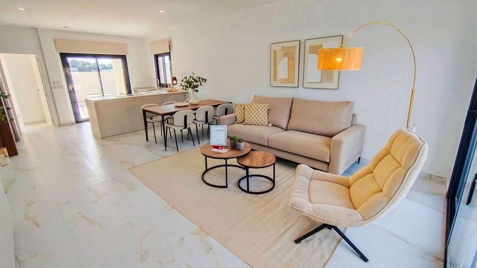 Mediterranes Wohnen in privater Villa