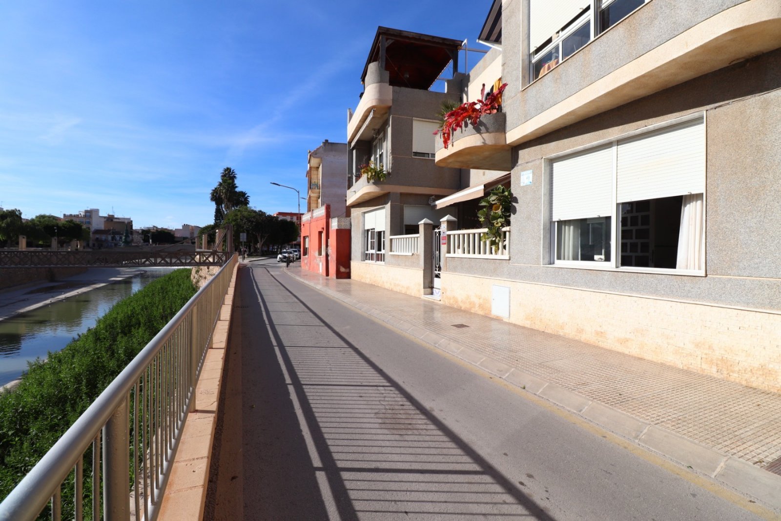 Sonniges Apartment mit Terrasse &amp; Blick
