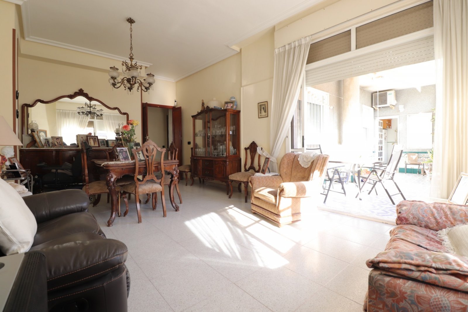 Sonniges Apartment mit Terrasse &amp; Blick