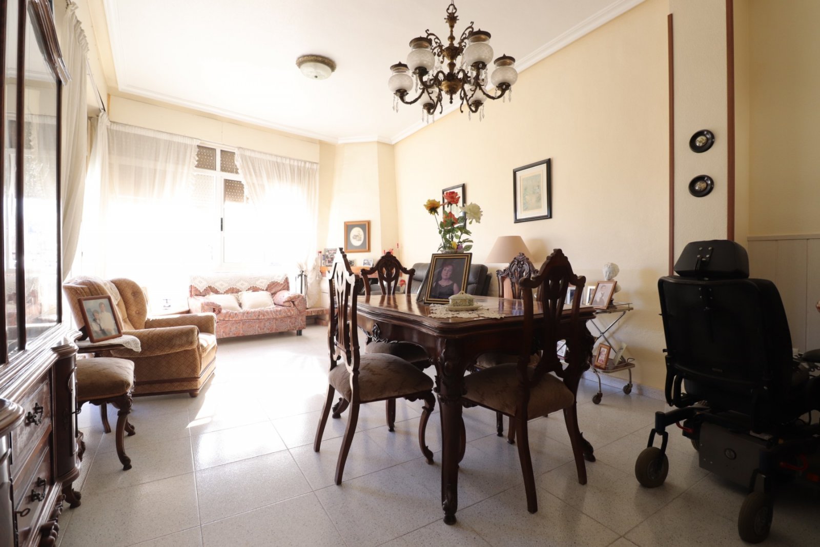 Sonniges Apartment mit Terrasse &amp; Blick