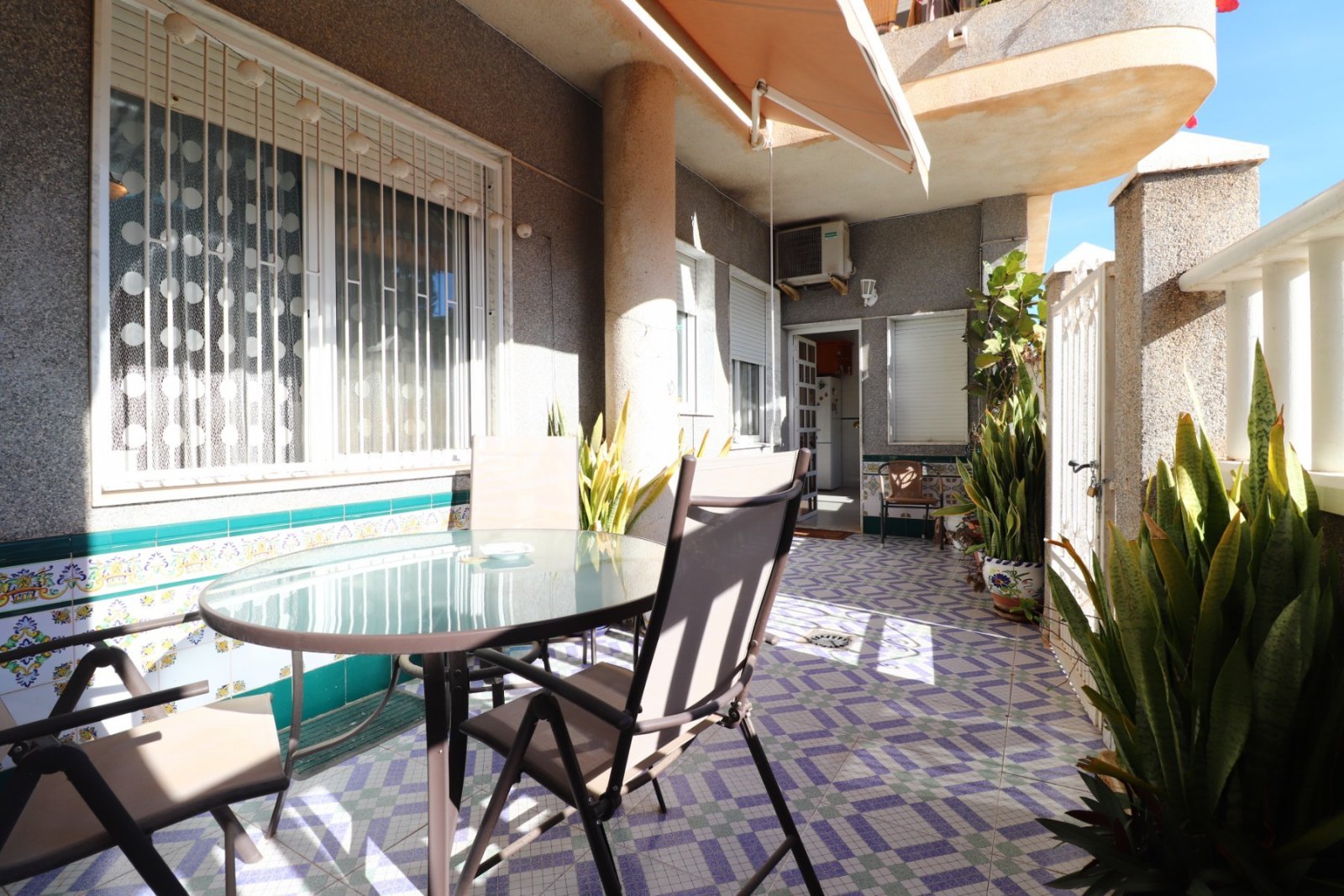 Sonniges Apartment mit Terrasse &amp; Blick