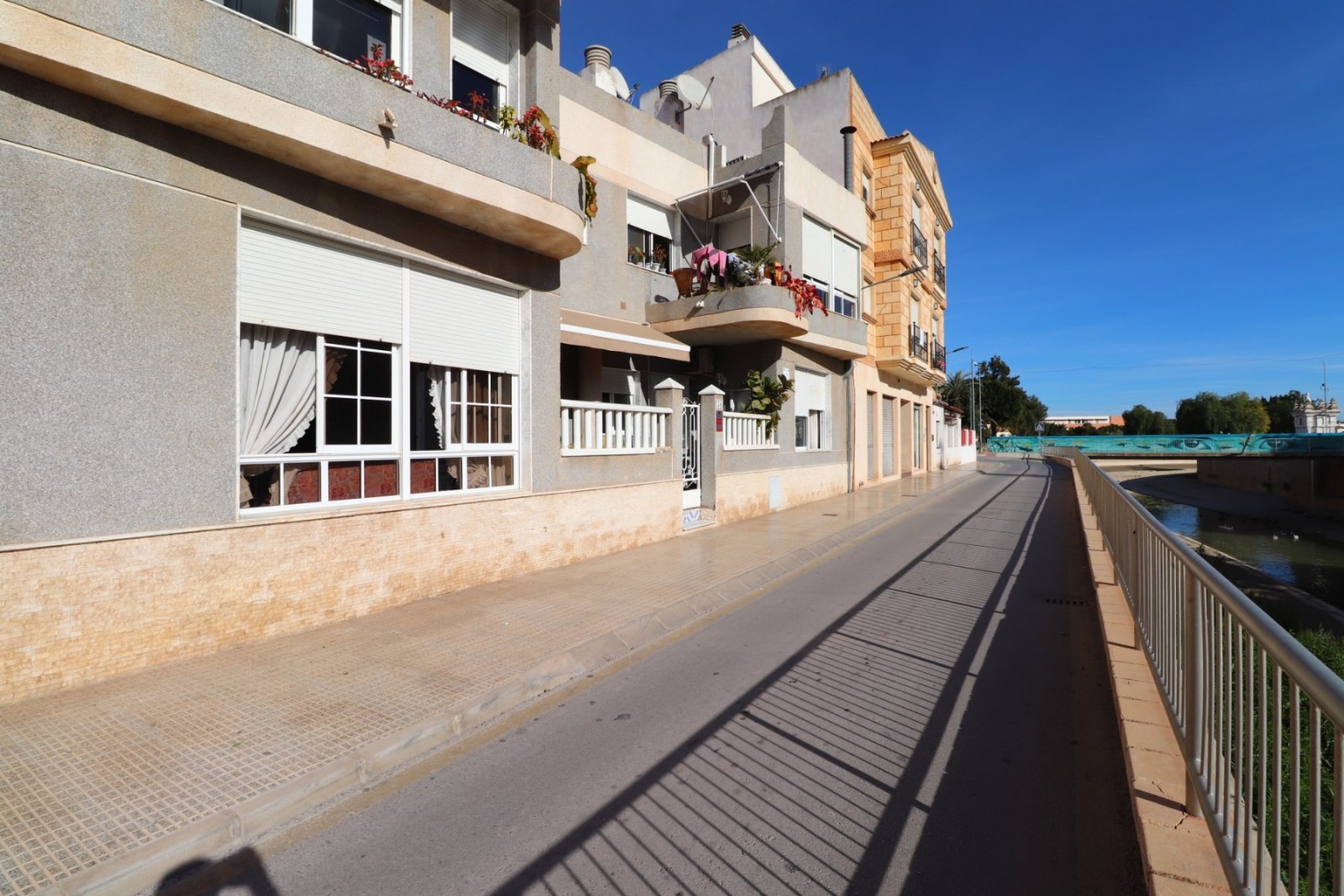 Sonniges Apartment mit Terrasse &amp; Blick