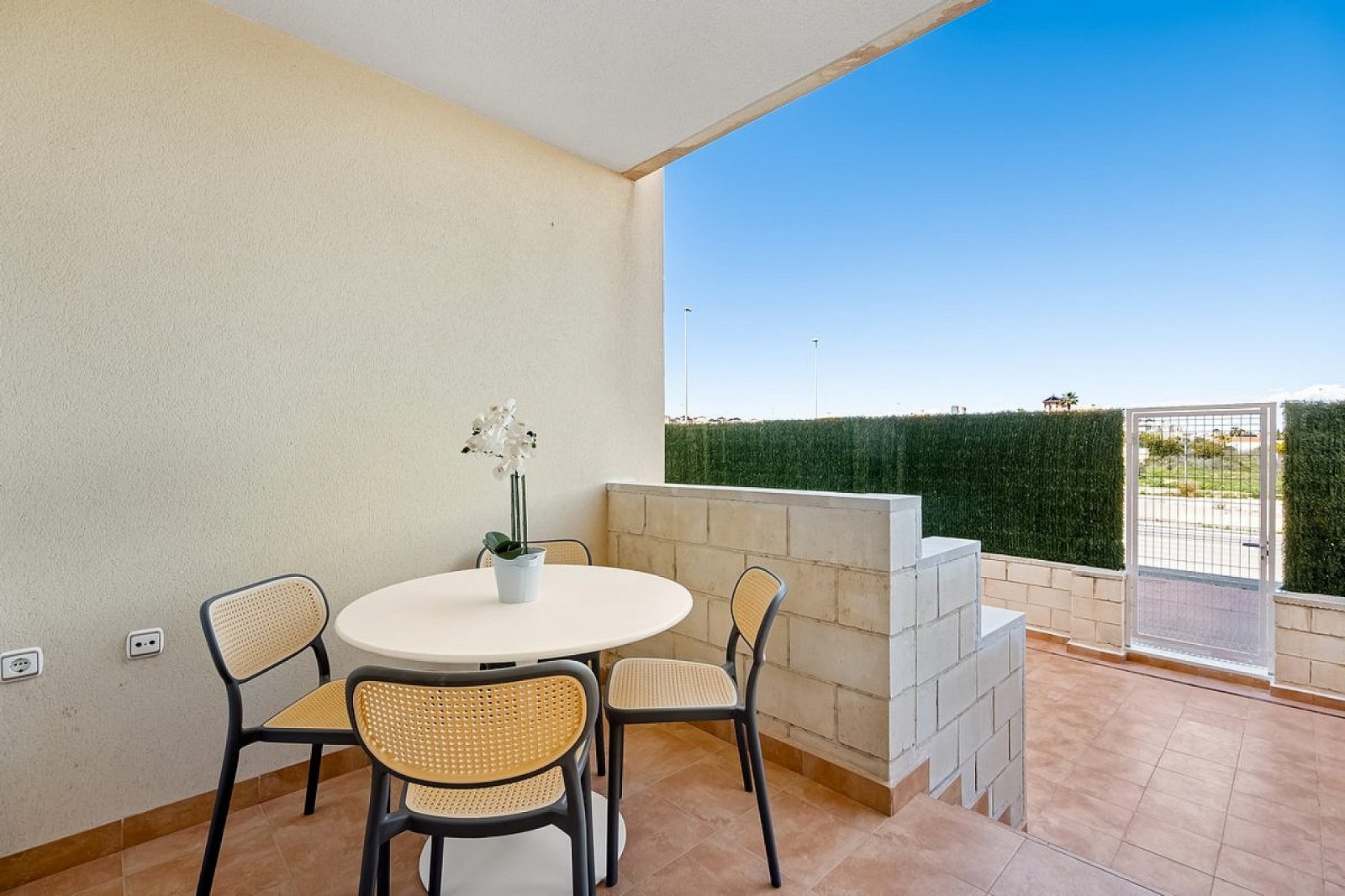 Sonnige Wohnung mit Gemeinschaftspool