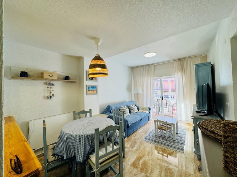 Strandnahe Wohnung mit Meerblick &amp; Terrasse