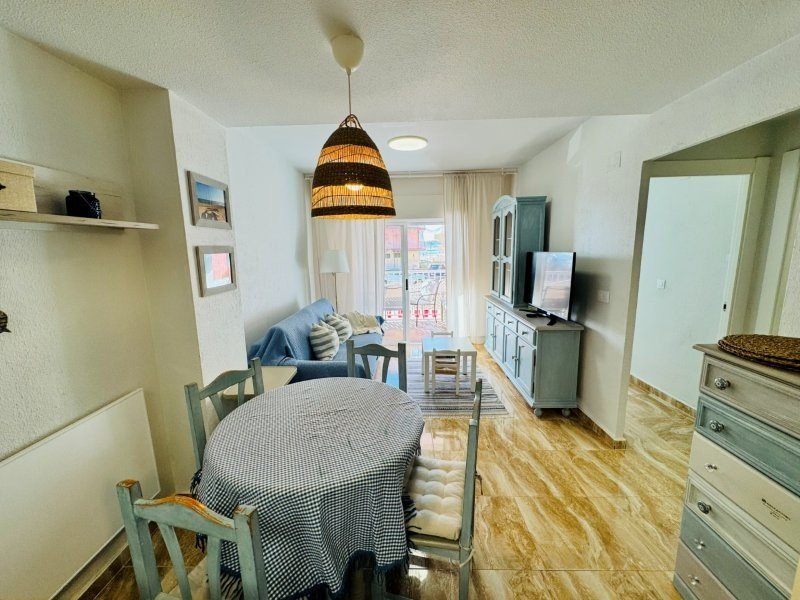 Strandnahe Wohnung mit Meerblick &amp; Terrasse