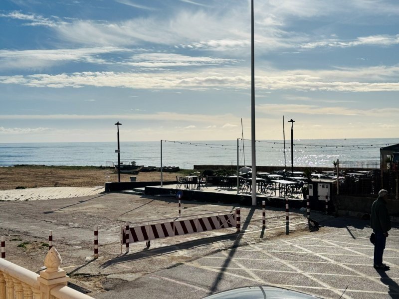 Strandnahe Wohnung mit Meerblick &amp; Terrasse