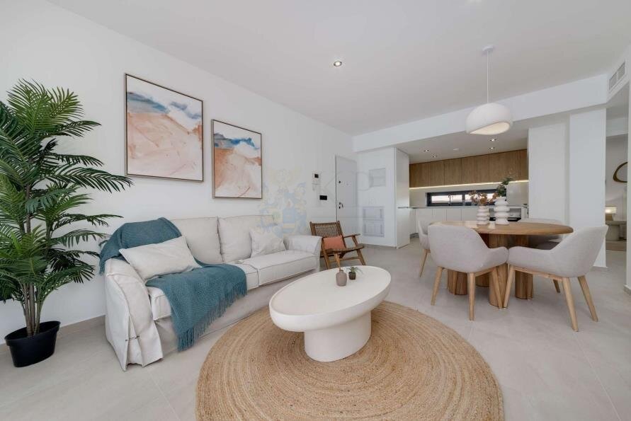 Hochmoderne Wohnung im privatem Wohnkomplex sehr nahe am Meer