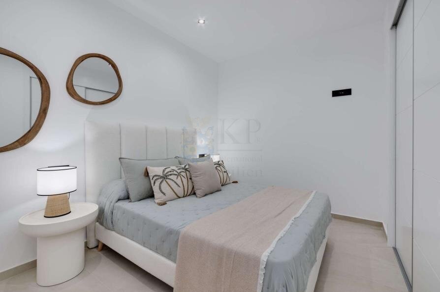 Hochmoderne Wohnung im privatem Wohnkomplex sehr nahe am Meer