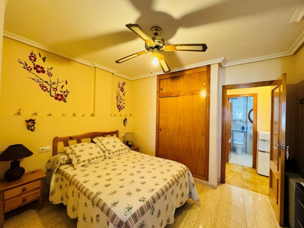 Großzügige Wohnung mit privatem Pool &amp; Garten