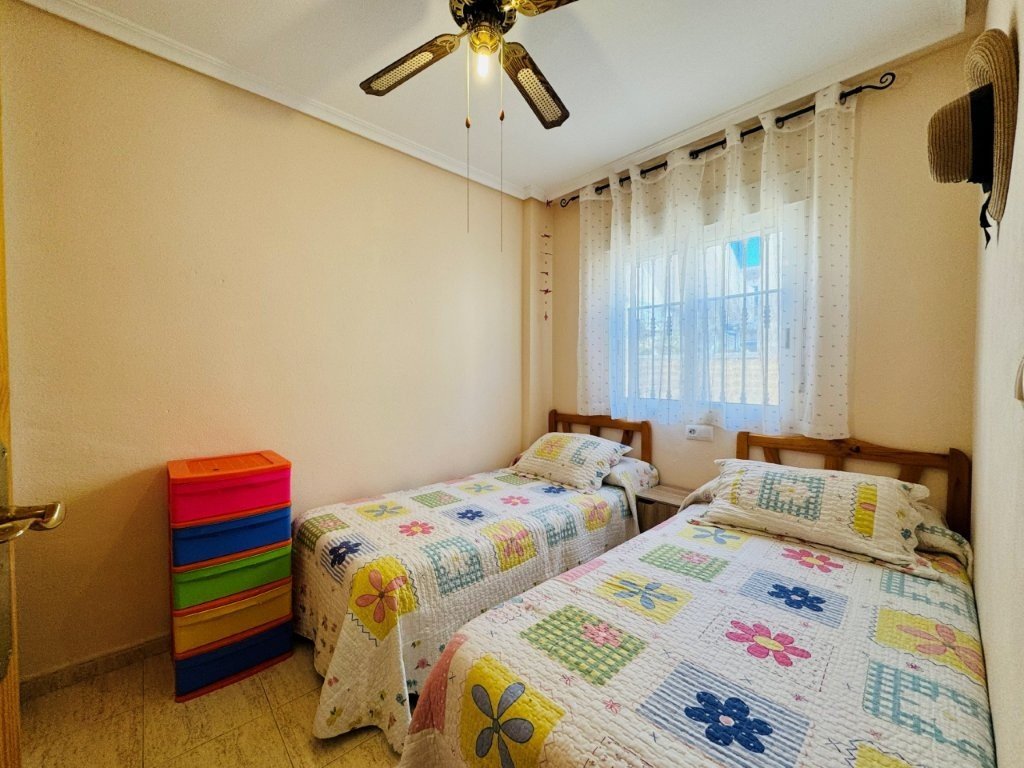Großzügige Wohnung mit privatem Pool &amp; Garten