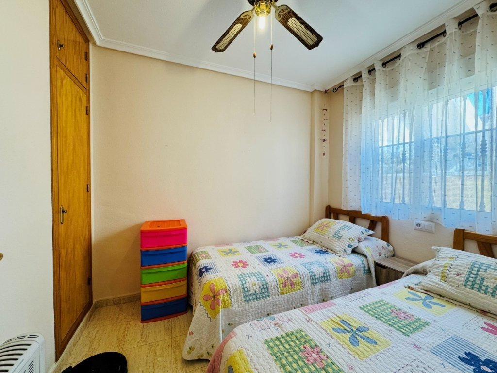Großzügige Wohnung mit privatem Pool &amp; Garten