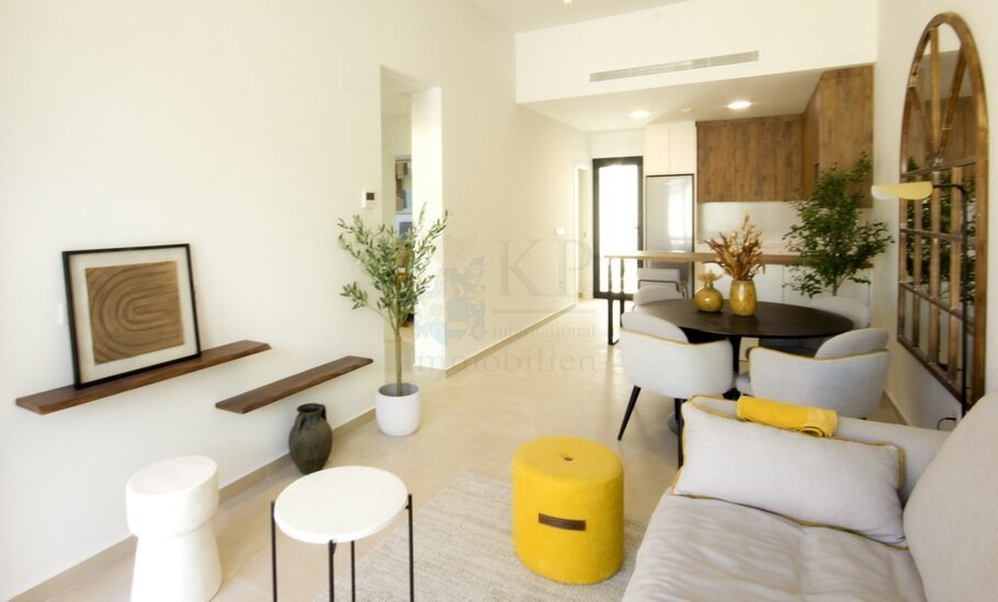 Exklusives Erdgeschoss-Apartment mit privatem Garten und Gemeinschaftspool