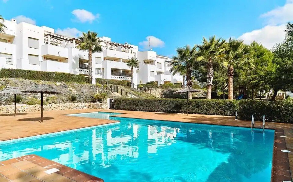 Schöne Wohnung in las Colinas Golf und Countryclub