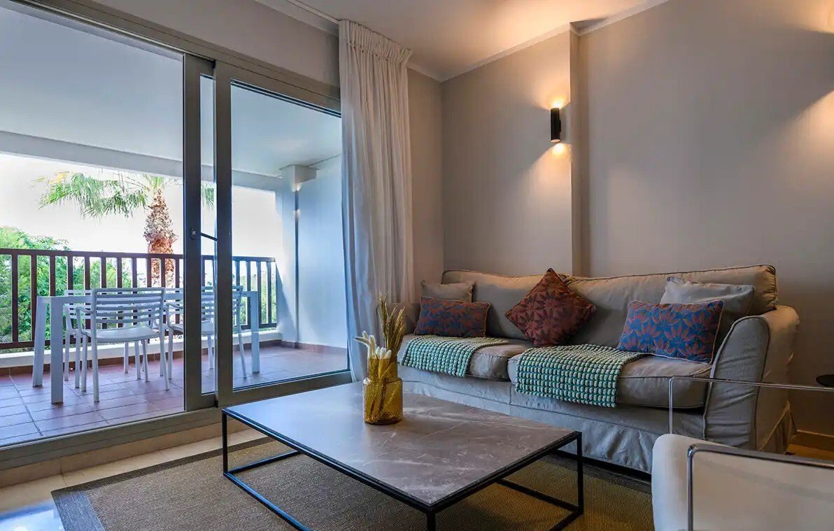 Schöne Wohnung in las Colinas Golf und Countryclub