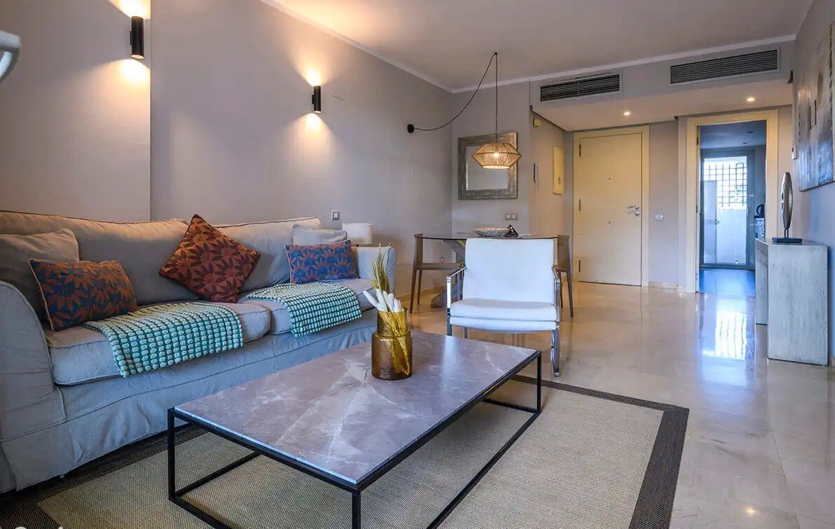 Schöne Wohnung in las Colinas Golf und Countryclub