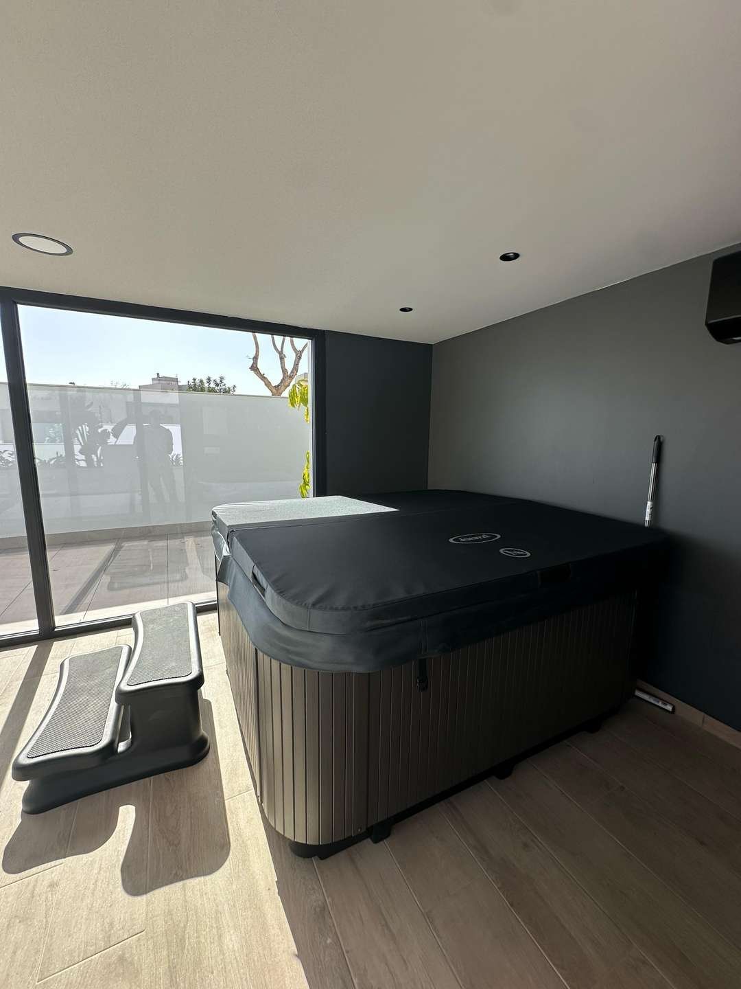 Spektakuläre Wohnung mit Oasen-Pool