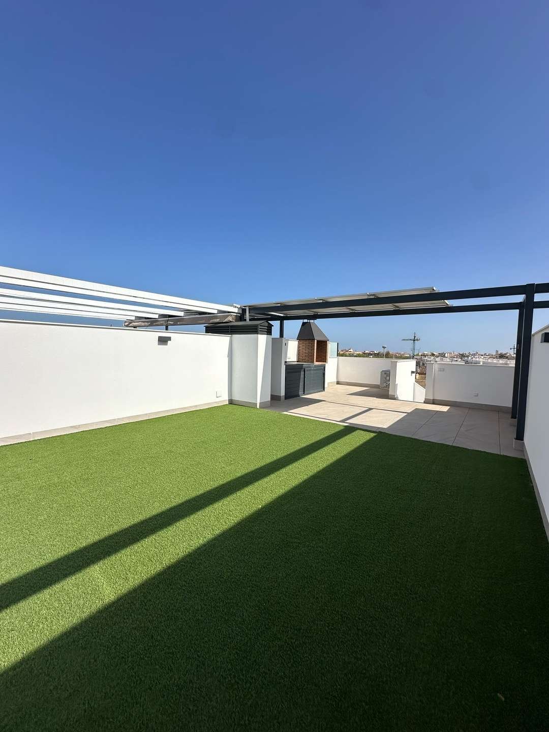 Spektakuläre Wohnung mit Oasen-Pool