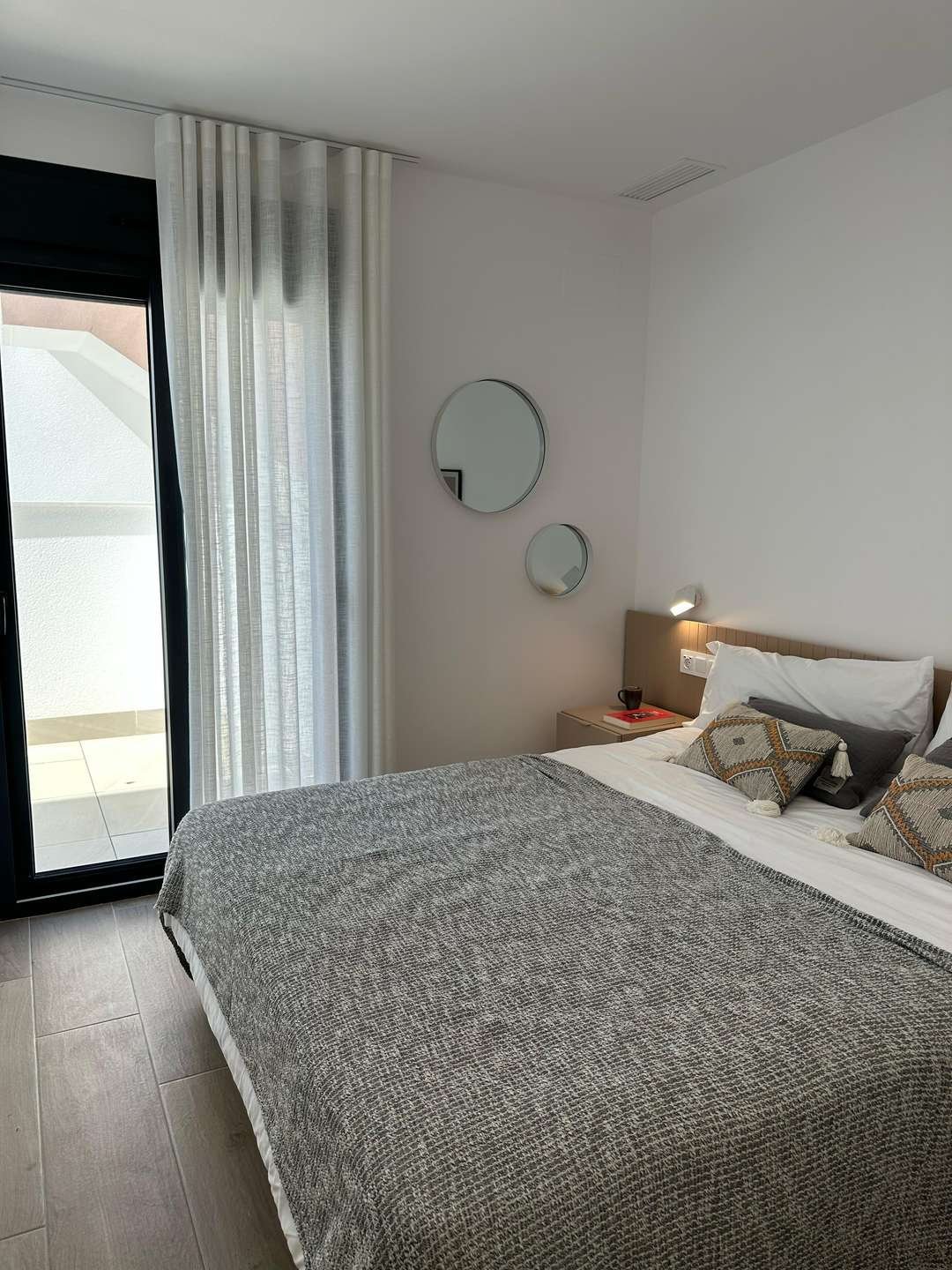 Spektakuläre Wohnung mit Oasen-Pool