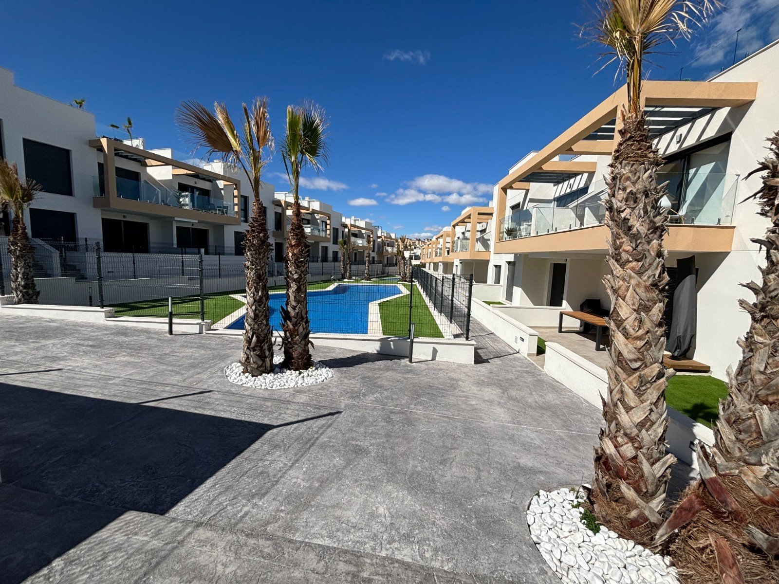 Helles Eckapartment mit großzügigem Dachterrassenbereich