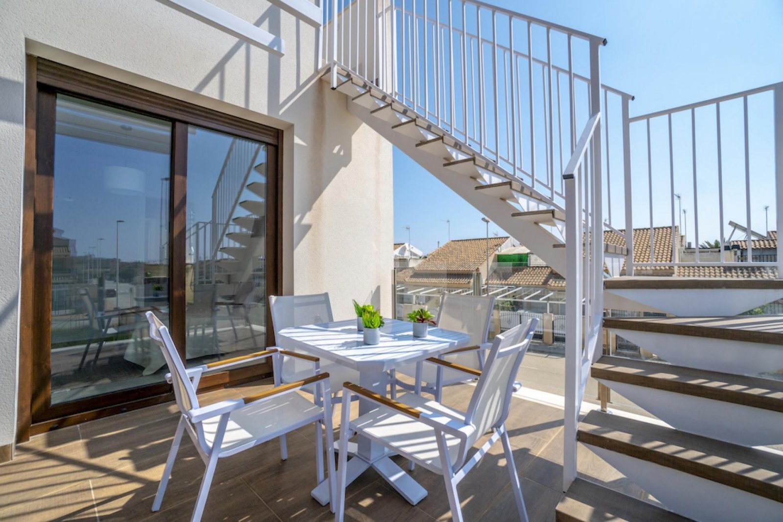 San Pedro Del Pinatar: Sonnenoase mit Pool und Privatem Parkplatz 