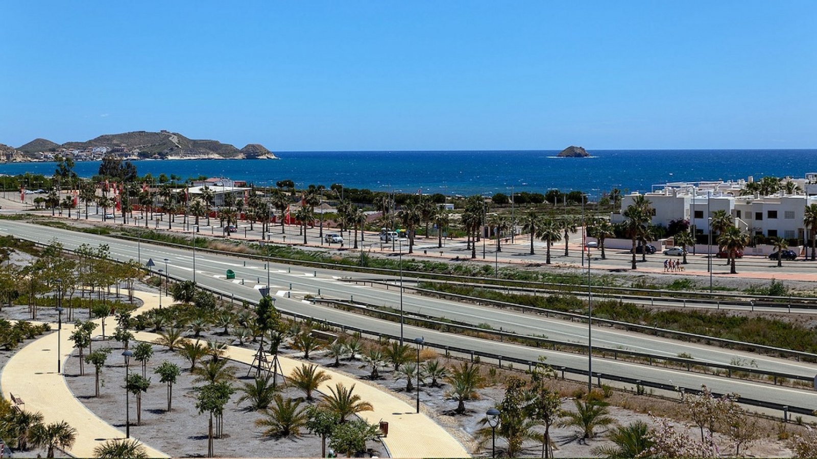 Moderne Apartments nahe Strand mit Pool & Komfort