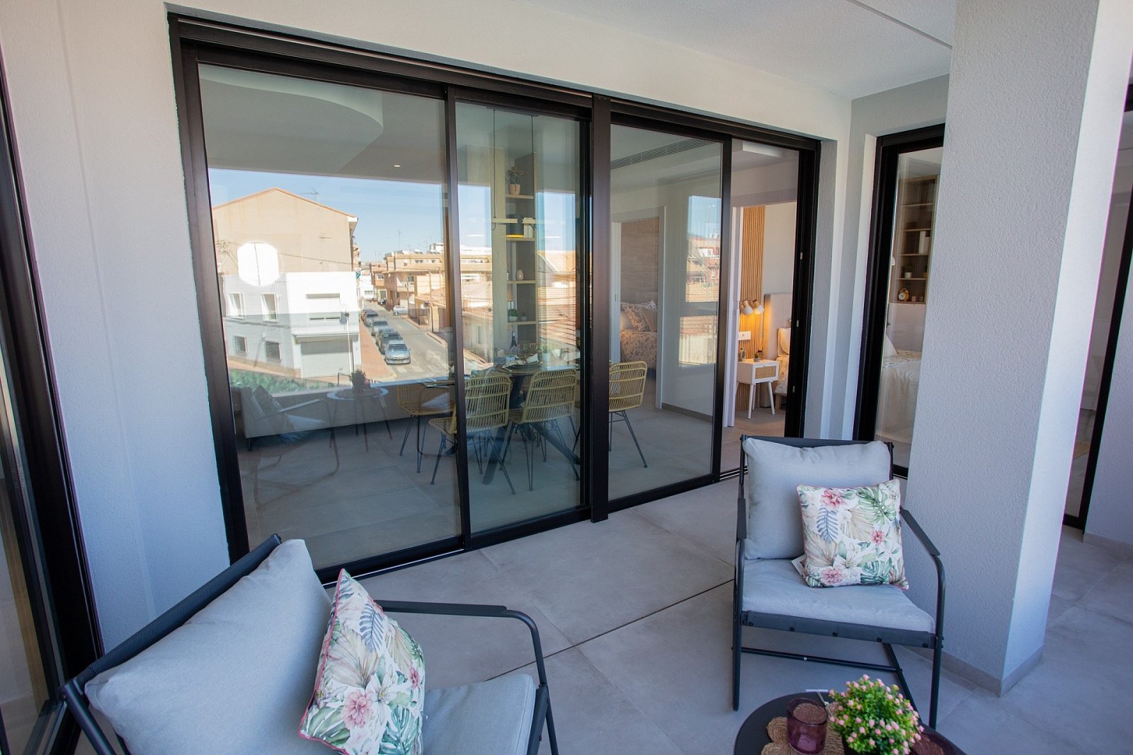Exklusive Luxusresidenz mit Terrasse &amp; beheiztem Pool