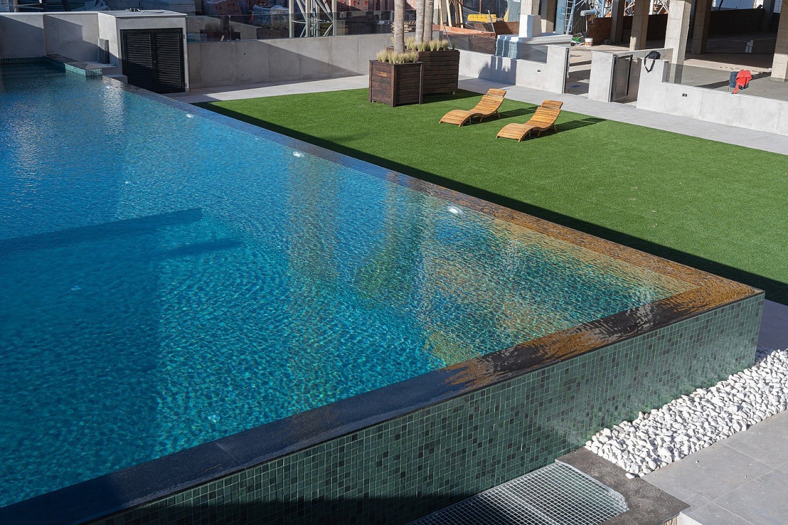 Exklusive Luxusresidenz mit Terrasse &amp; beheiztem Pool