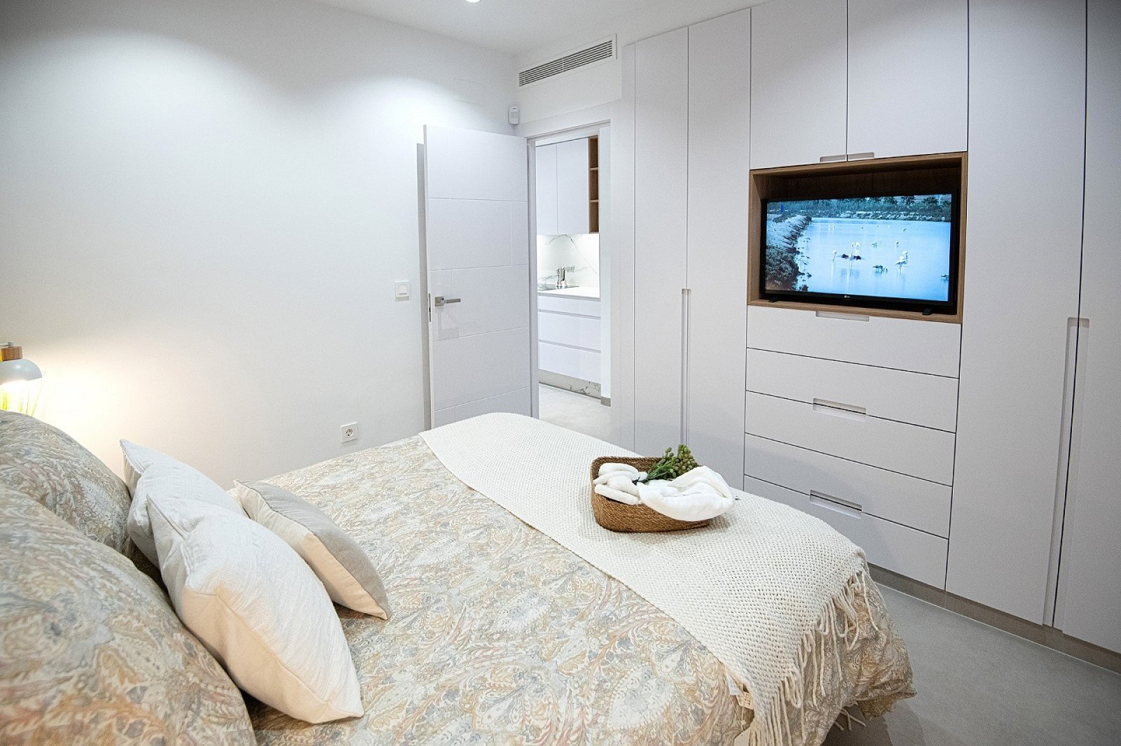 Exklusive Luxusresidenz mit Terrasse &amp; beheiztem Pool