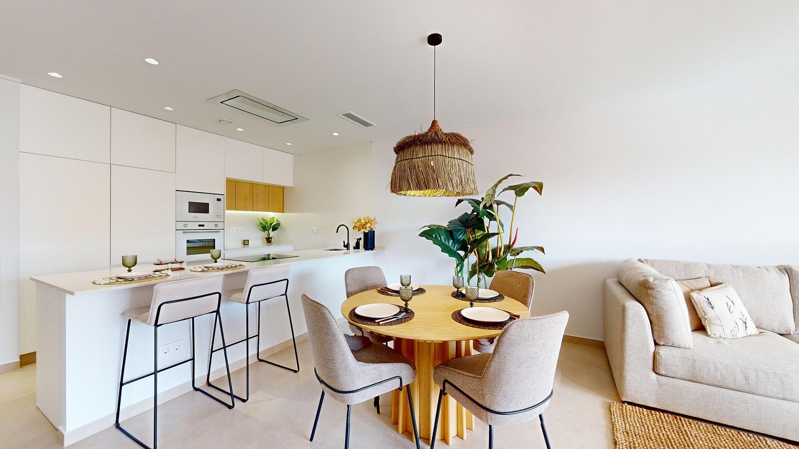 Wohnoase mit Garten, Pool &amp; Tiefgarage