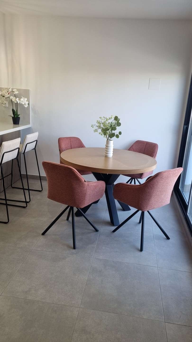 Schönes Penthouse mit Gemeinschaftspool in Meeresnähe