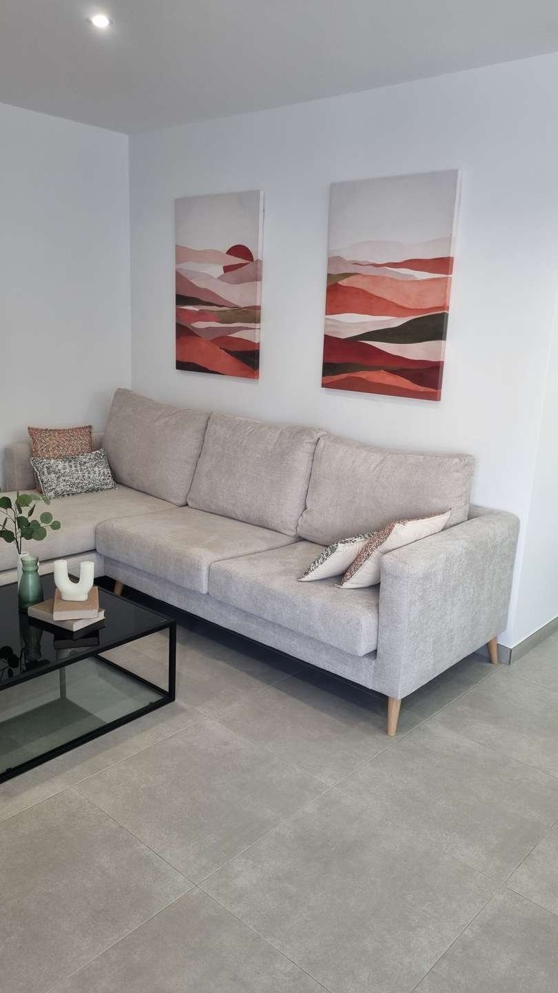 Schönes Penthouse mit Gemeinschaftspool in Meeresnähe