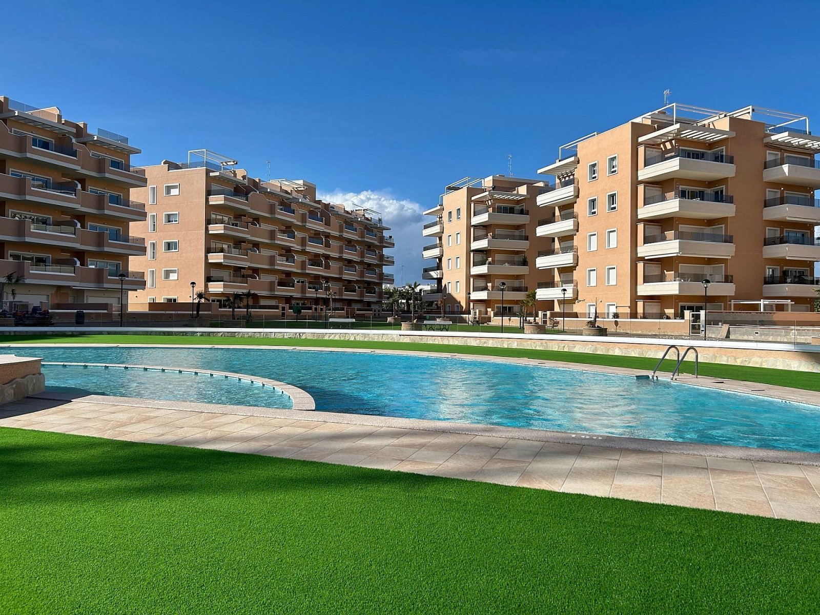 El Raso: Exklusives Apartment mit Terrasse und Pool 