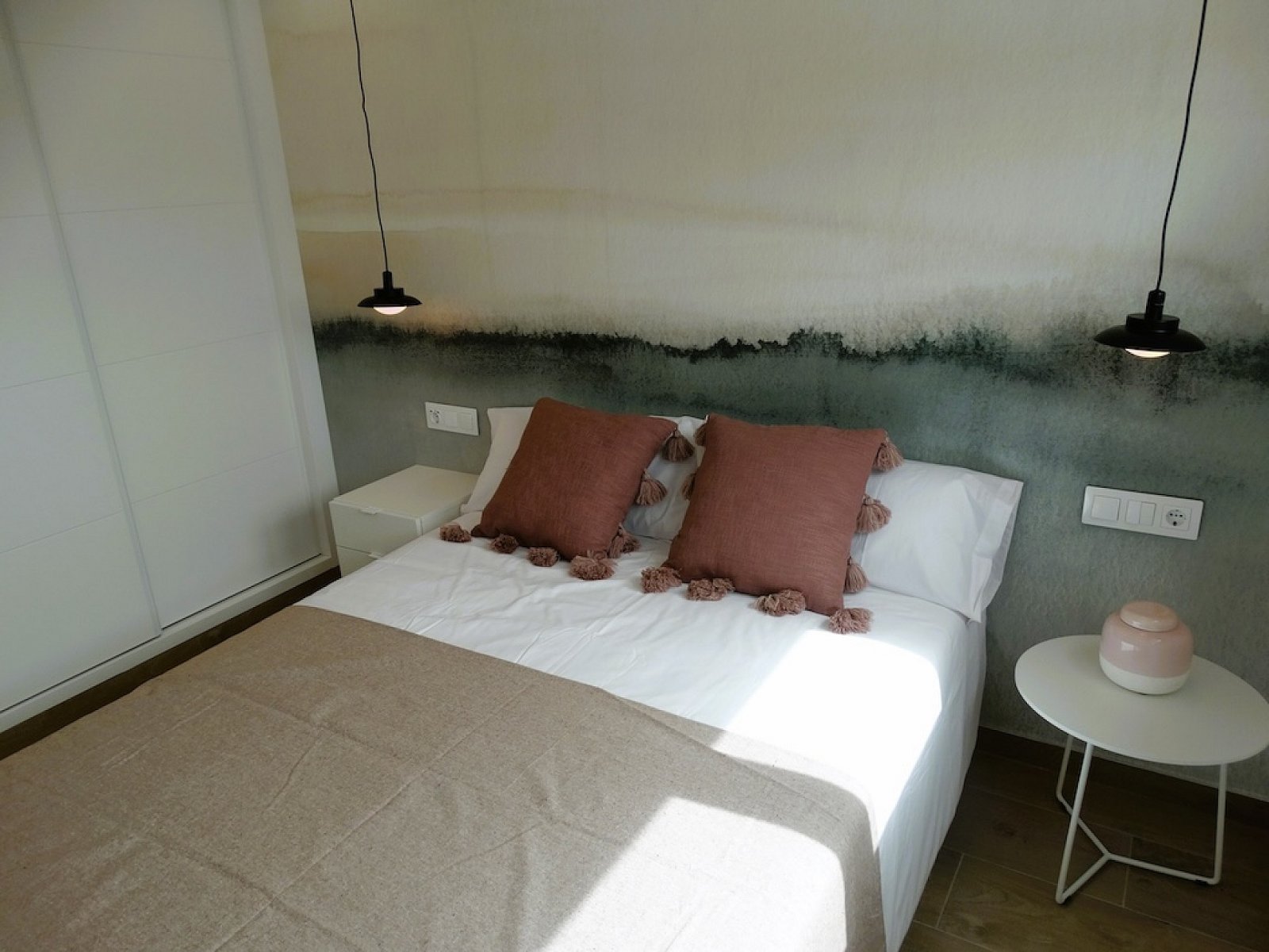 Traumwohnung mit Garten & Pool