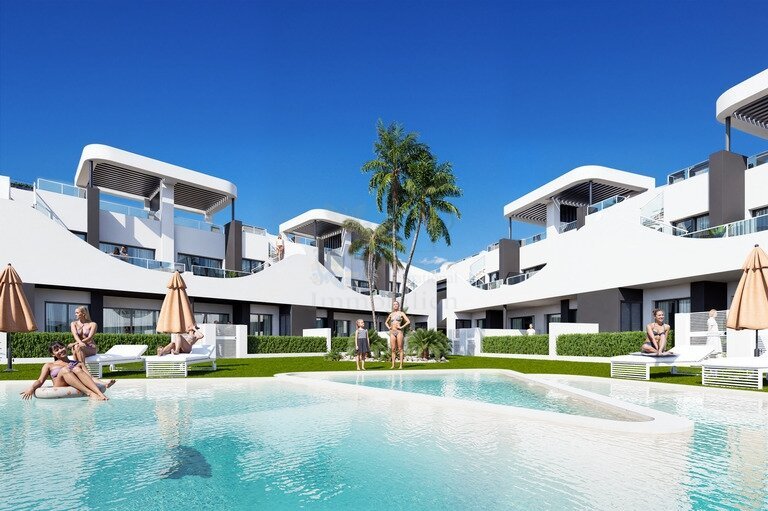 Exklusives Erdgeschoss-Apartment mit privatem Garten und Gemeinschaftspool