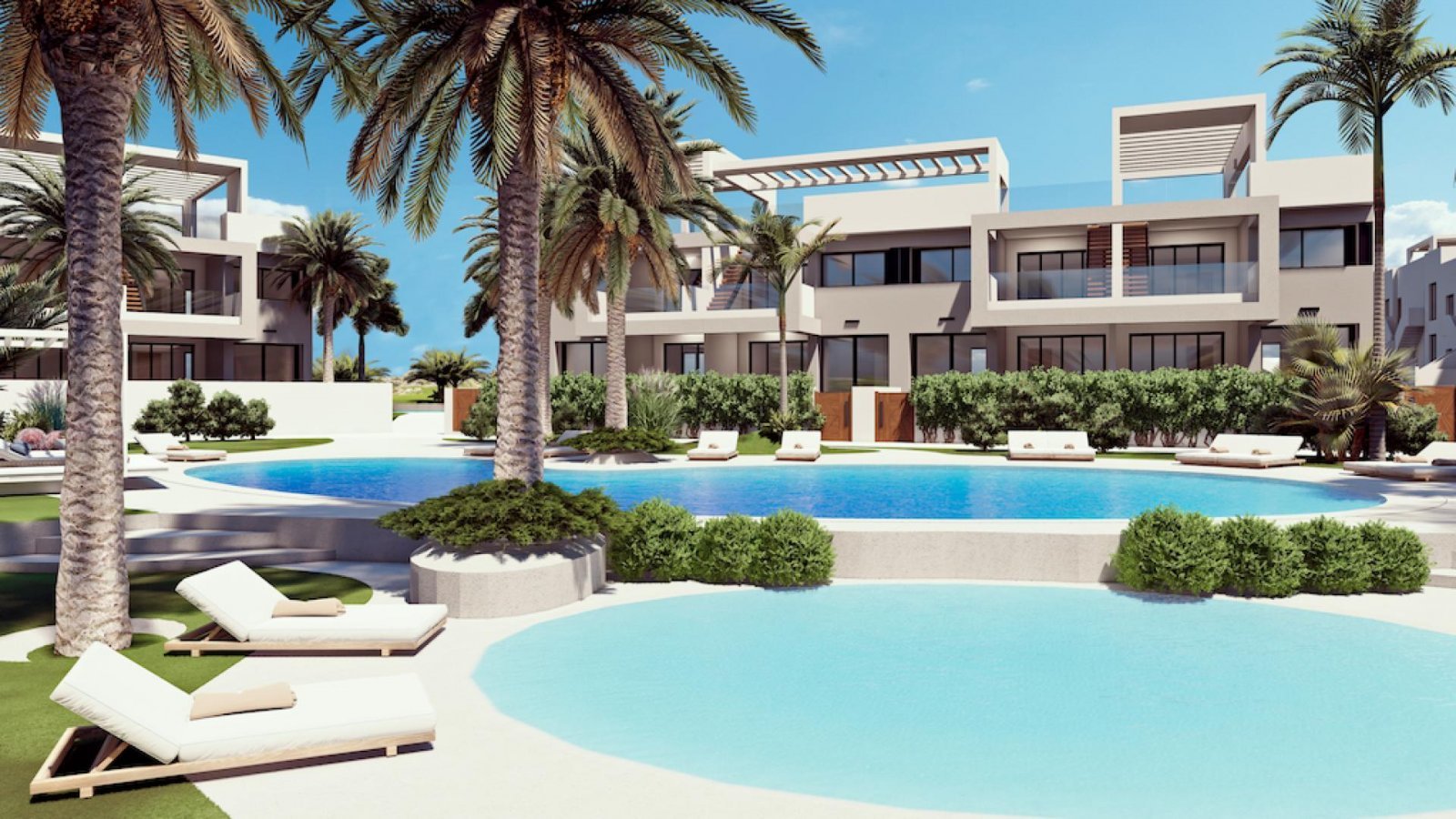 Torrevieja: Elegantes Apartment mit Privatgarten & Pool 