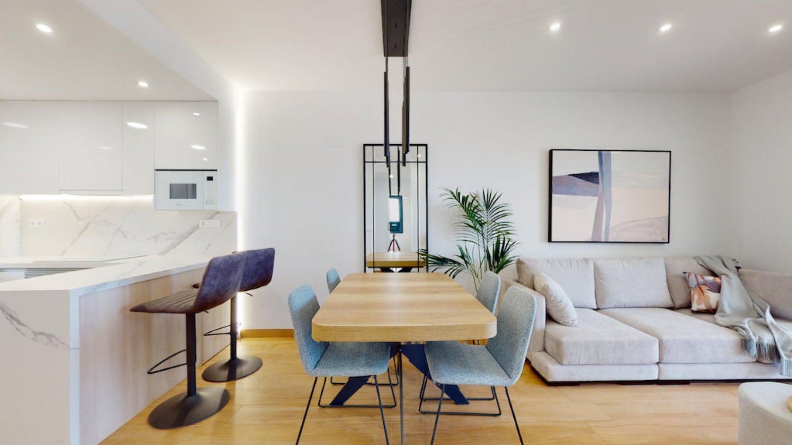 Elegantes Apartment mit Privatgarten &amp; Pool