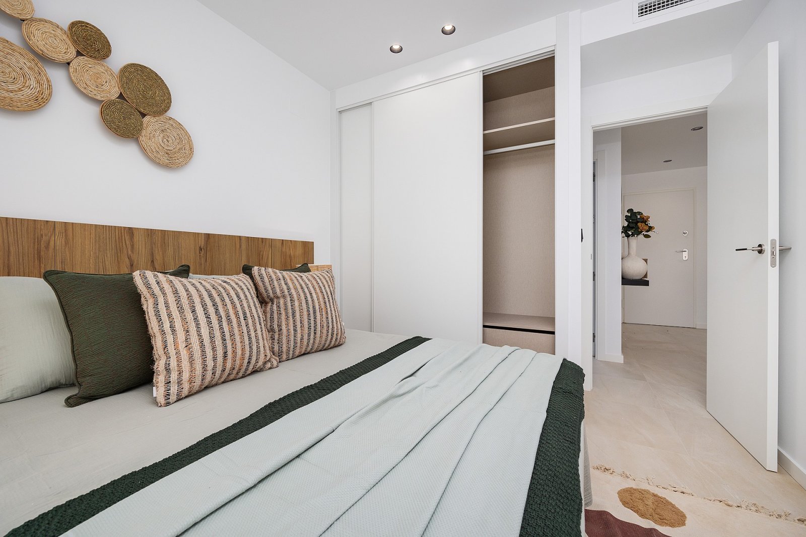 Exklusive Wohnung mit Pool und Tiefgarage
