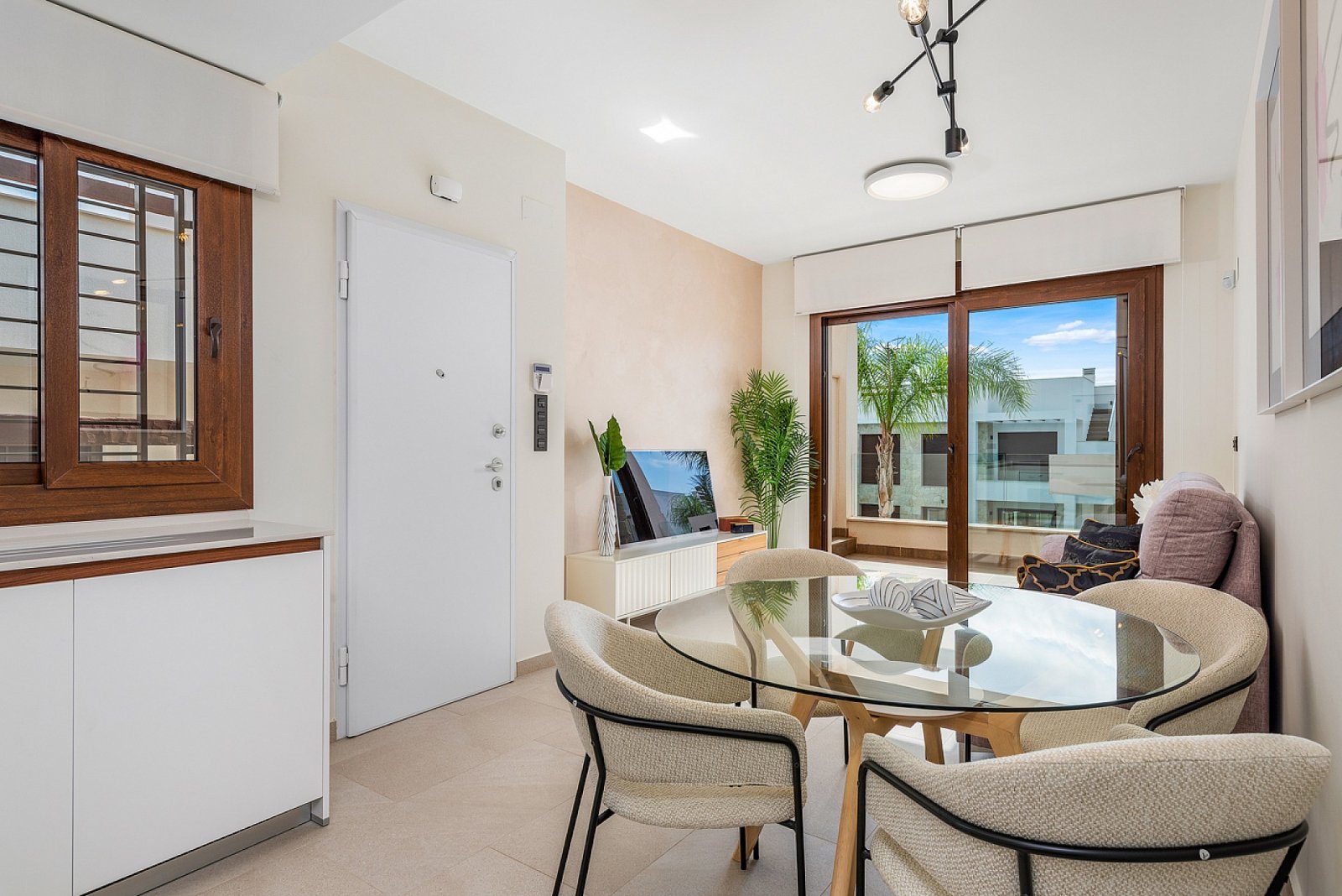 Hochwertige Apartments mit Solarium &amp; Gemeinschaftspool