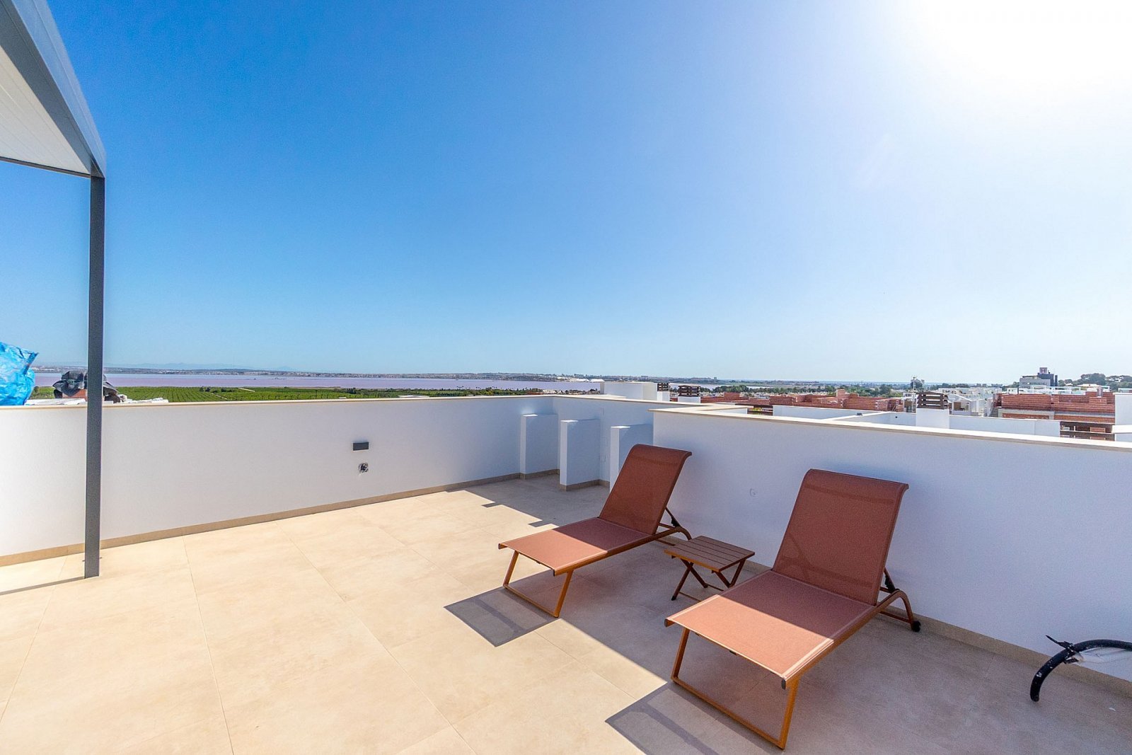 Apartment mit Solarium, Pool und Lagunenblick