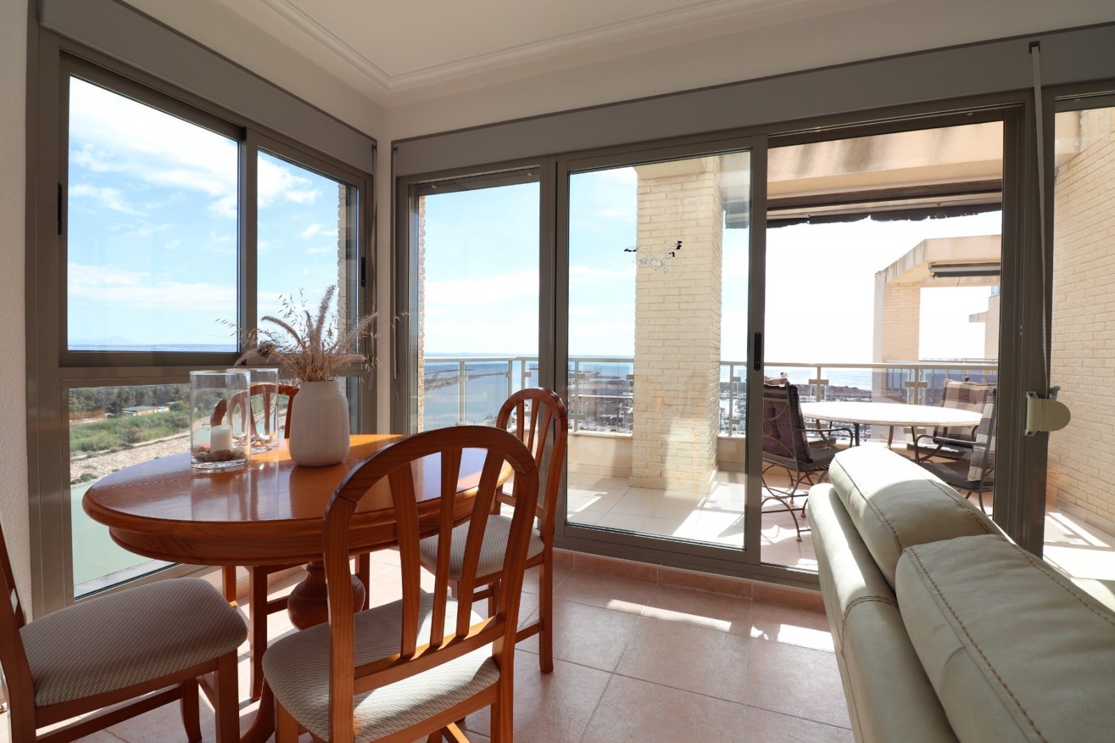 Hochgelegenes Luxus-Penthouse mit traumhafter Aussicht