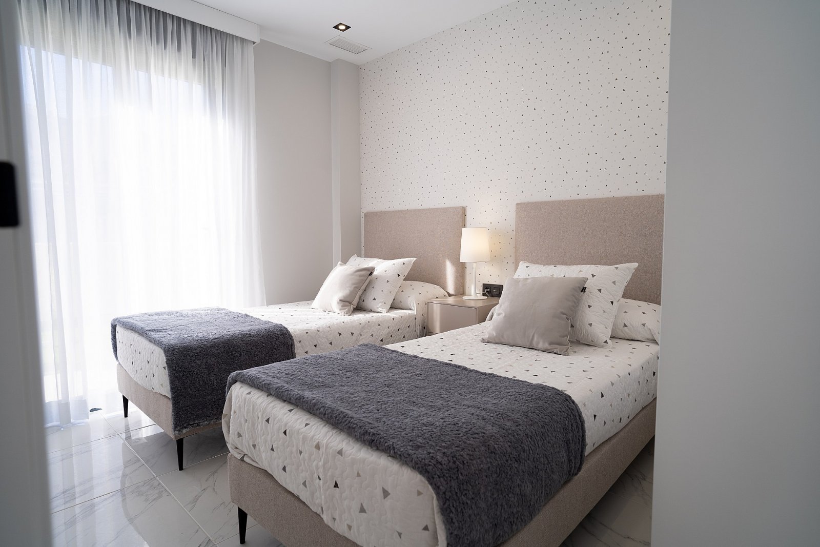 Traumwohnung mit Garten, Jacuzzi und Tiefgarage