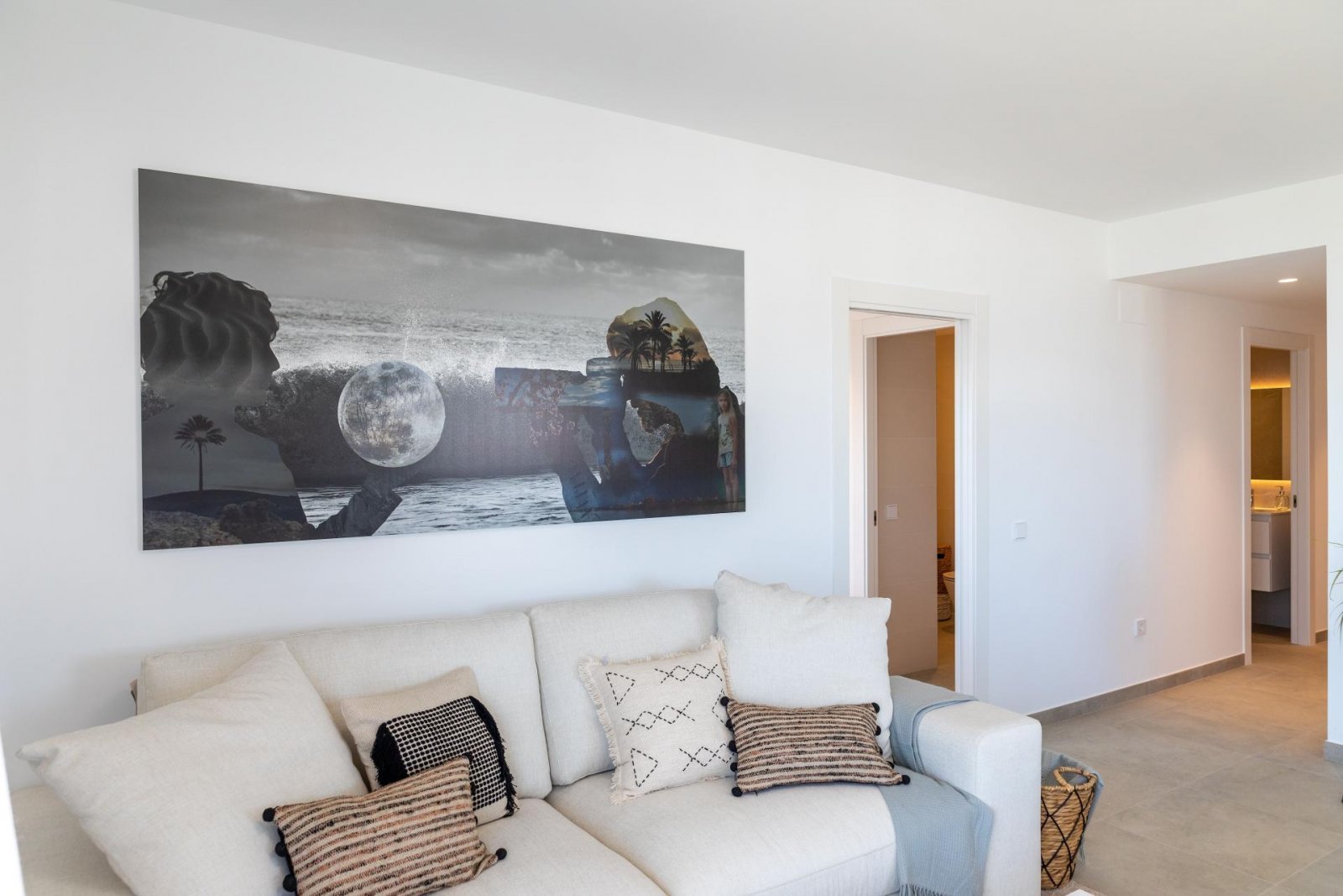 Komfortables Apartment mit Pool, privatem Garten und Tiefgarage