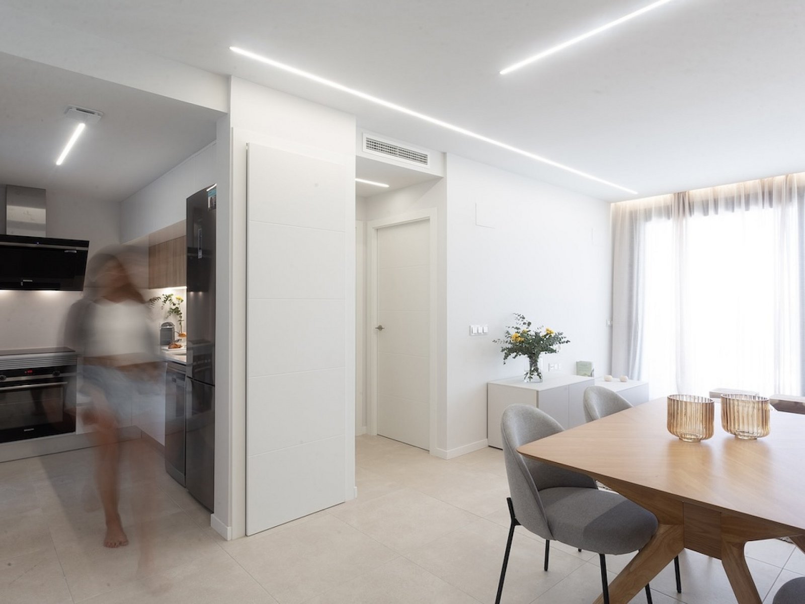 Moderne Meerblick-Apartments mit Garten und Pool