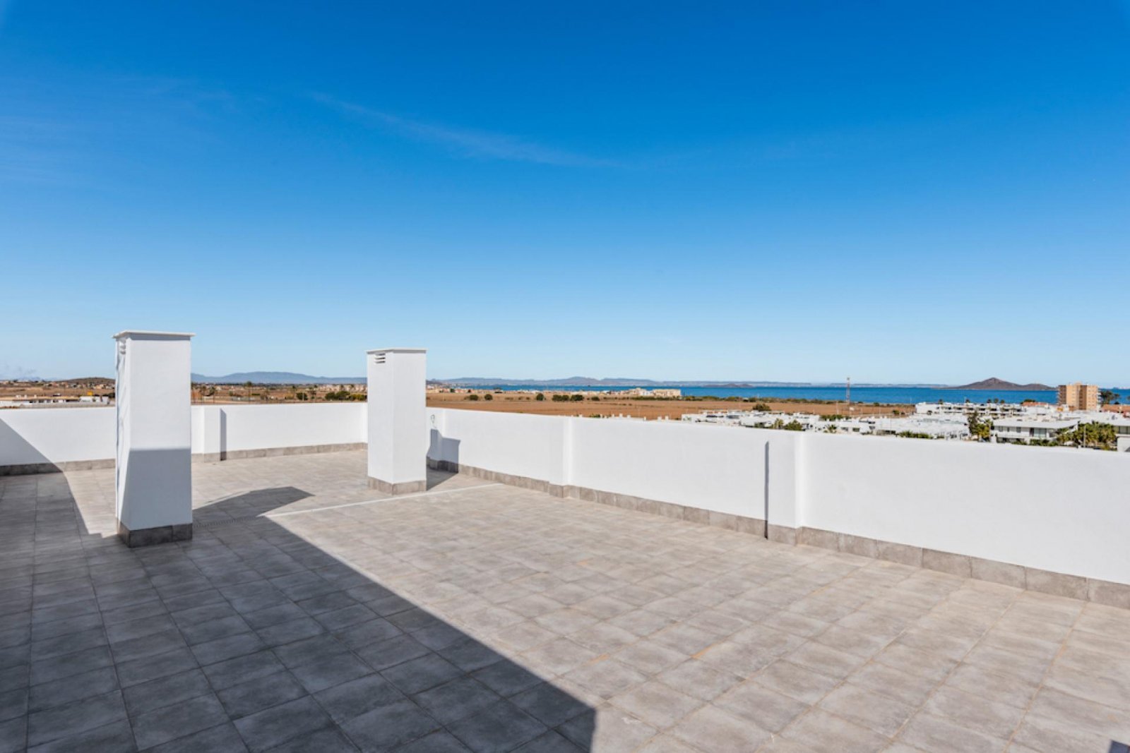 Exklusive Apartments mit Pool und Meerblick